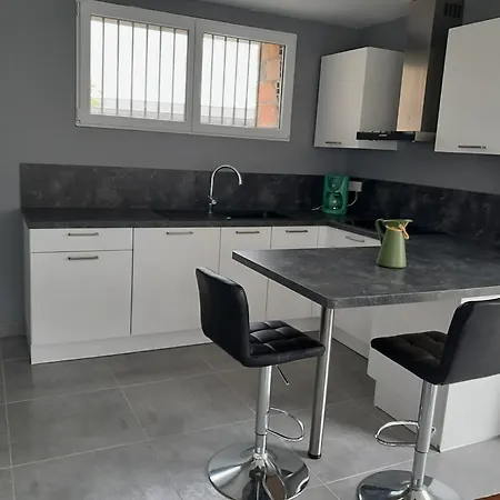 Maison Proche Plages Du Debarquement Bernesq